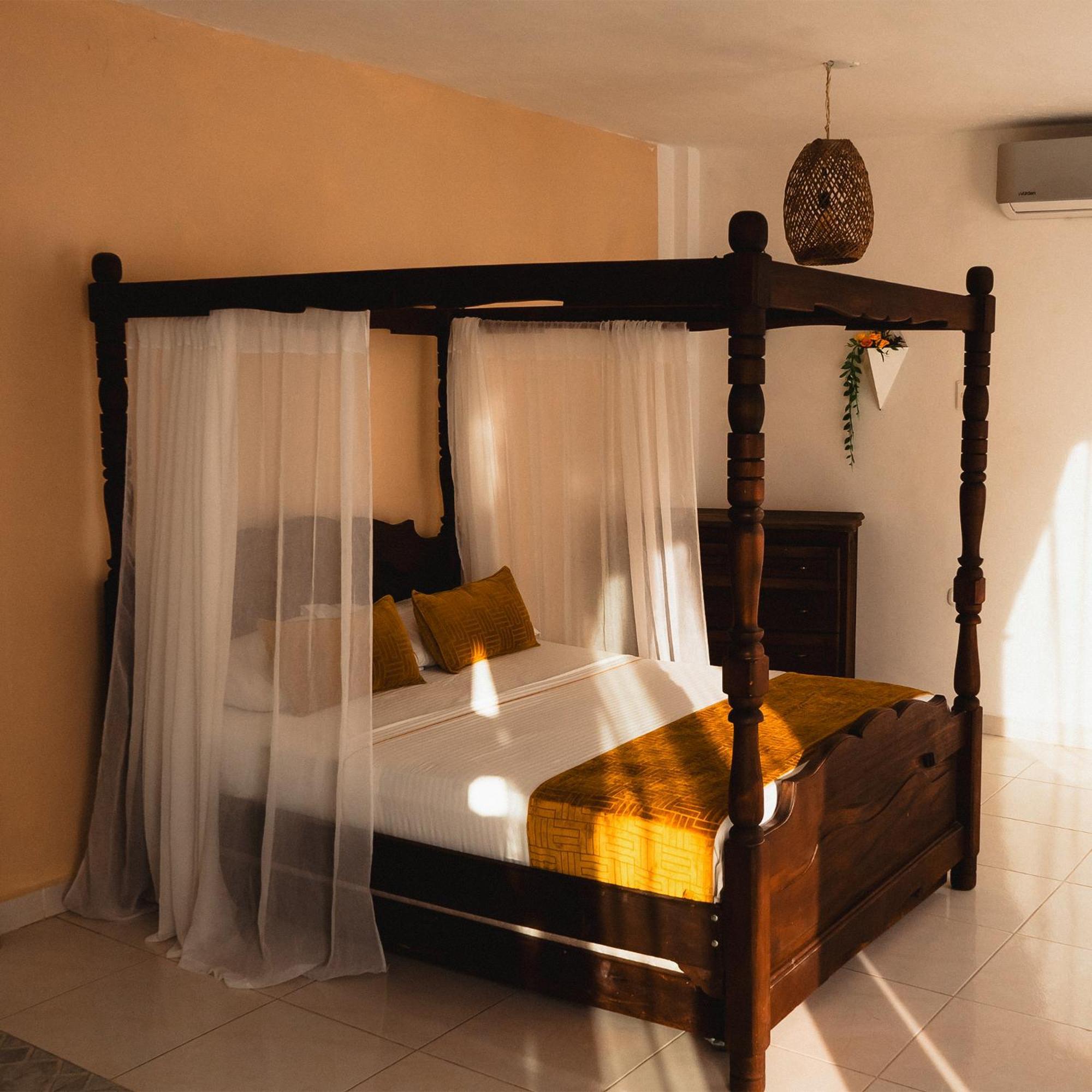 Curazao Hotel -Centro Historico- Santa Fe de Antioquia Luaran gambar